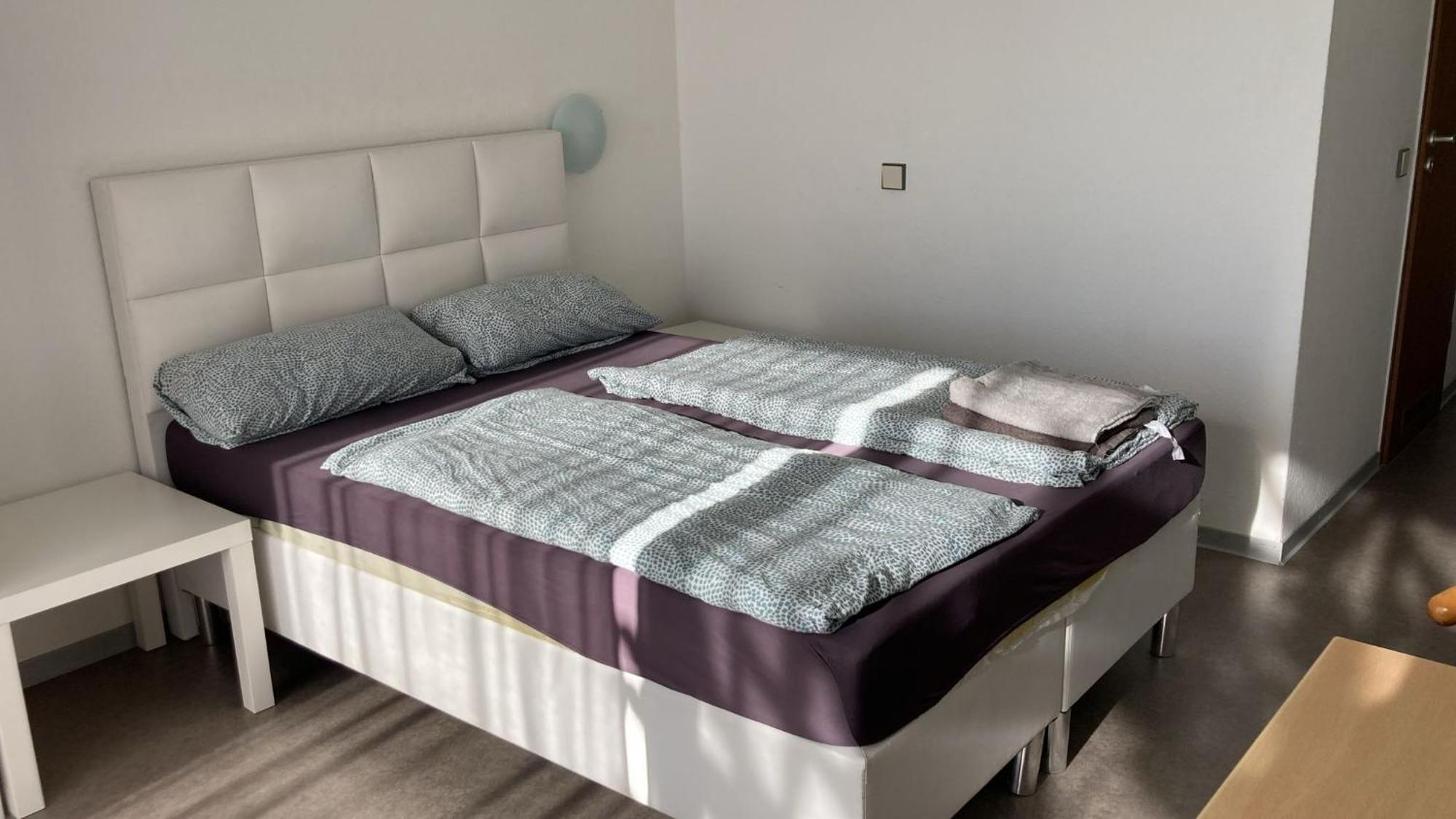 Pension Highway 3 Билефельд Экстерьер фото