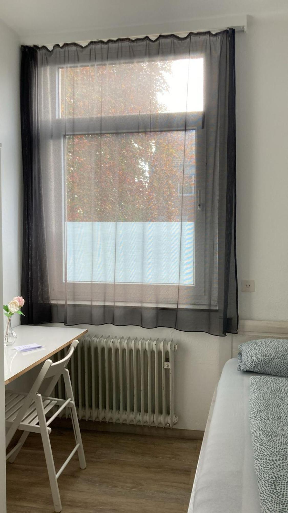 Pension Highway 3 Билефельд Экстерьер фото